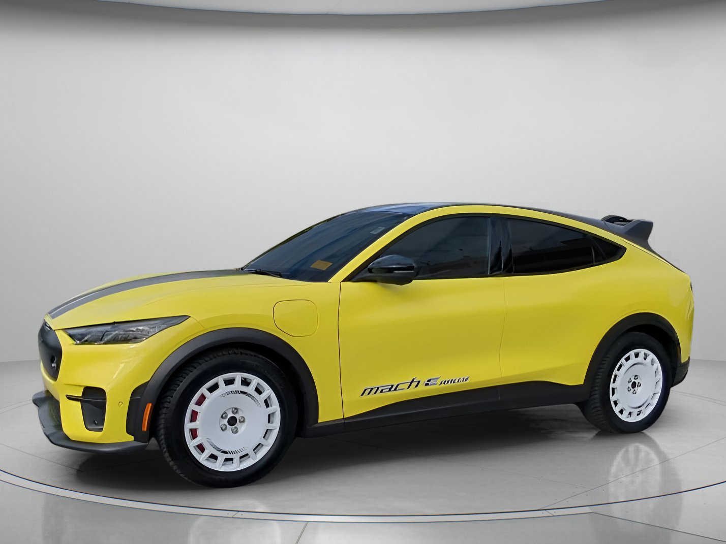 Certified 2024 Ford Mustang Mach-E GT image 6