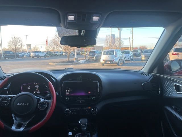 Used 2023 Kia Soul EX image 16