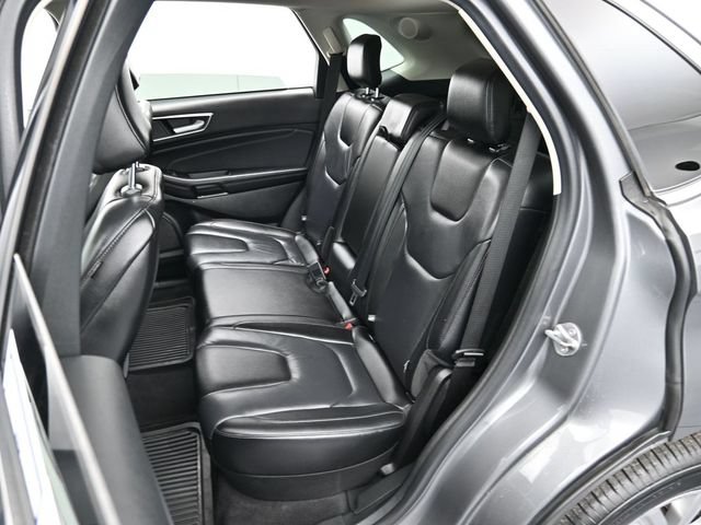 Certified 2022 Ford Edge Titanium AWD/4WD image 25