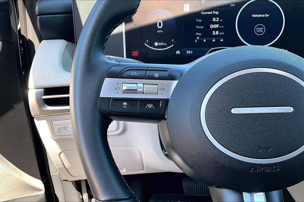 Used 2025 Hyundai Tucson SEL FWD image 18