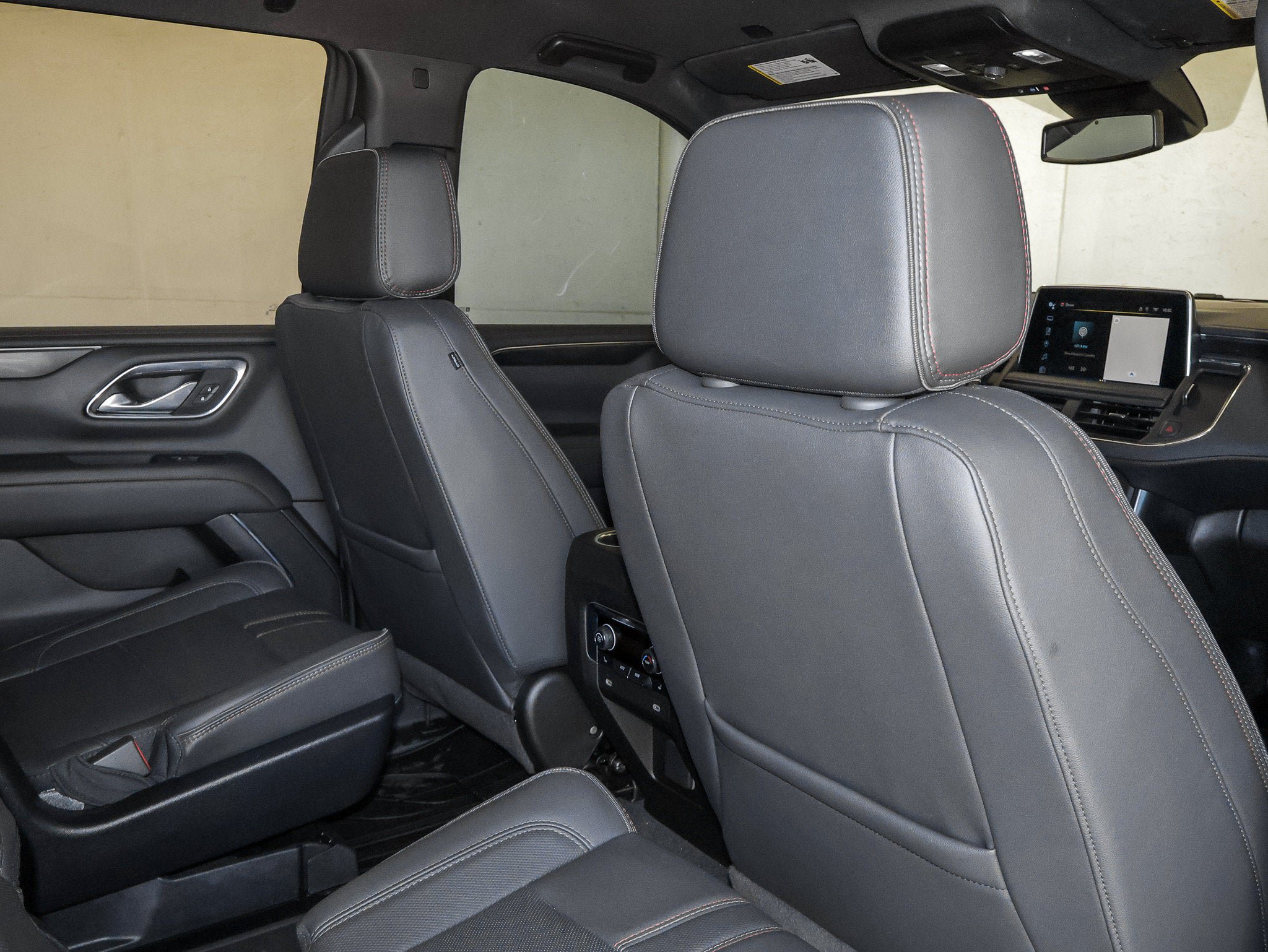 Used 2024 Chevrolet Tahoe RST w/ Luxury Package AWD/4WD image 43