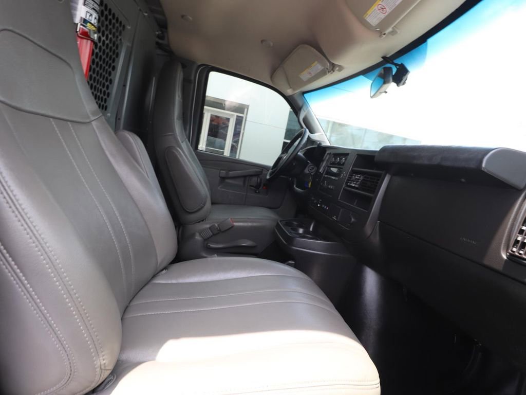 Used 2022 Chevrolet Express 2500 w/ Driver Convenience Package RWD image 21