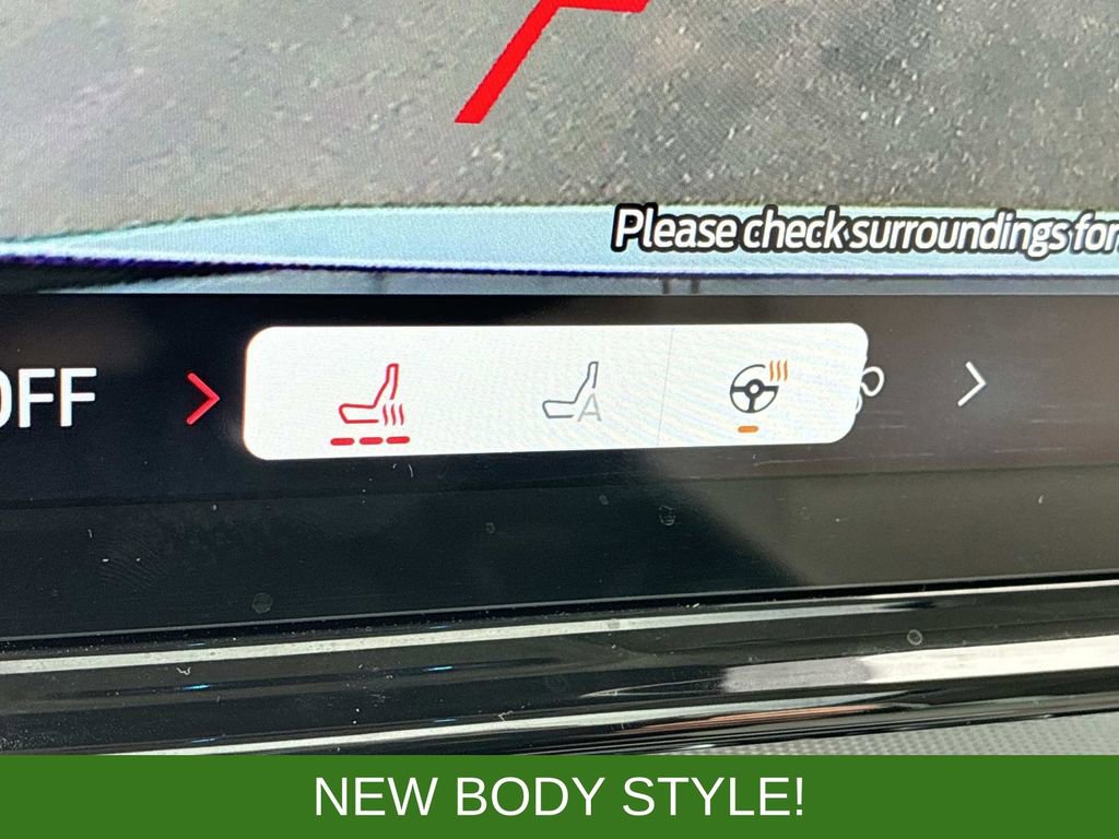 Certified 2025 Ford Expedition Active image 39