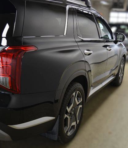 Used 2024 Hyundai Palisade Limited image 2