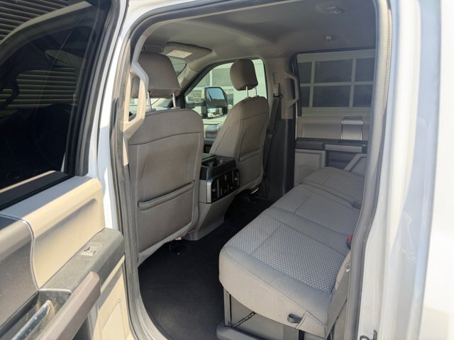 Certified 2020 Ford F350 XLT w/ XLT Premium Package AWD/4WD image 24