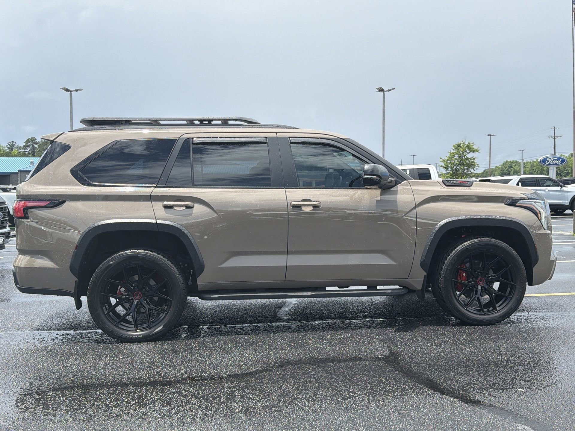Used 2025 Toyota Sequoia TRD Pro AWD/4WD image 33