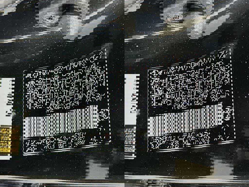 Used 2022 Toyota Corolla SE image 25