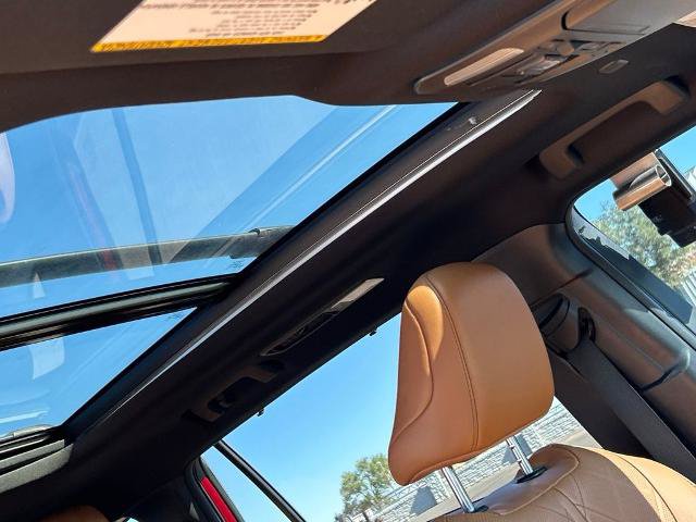 Used 2022 Toyota Highlander Platinum AWD/4WD image 19