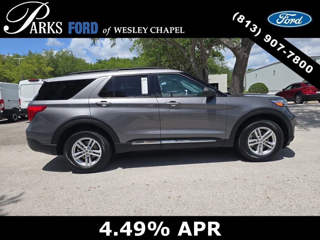 Certified 2022 Ford Explorer XLT image 2