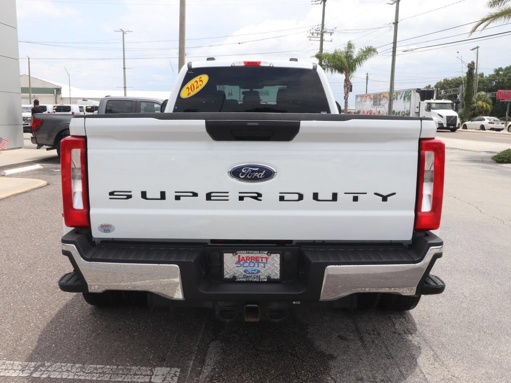 Certified 2025 Ford F350 XLT AWD/4WD image 13