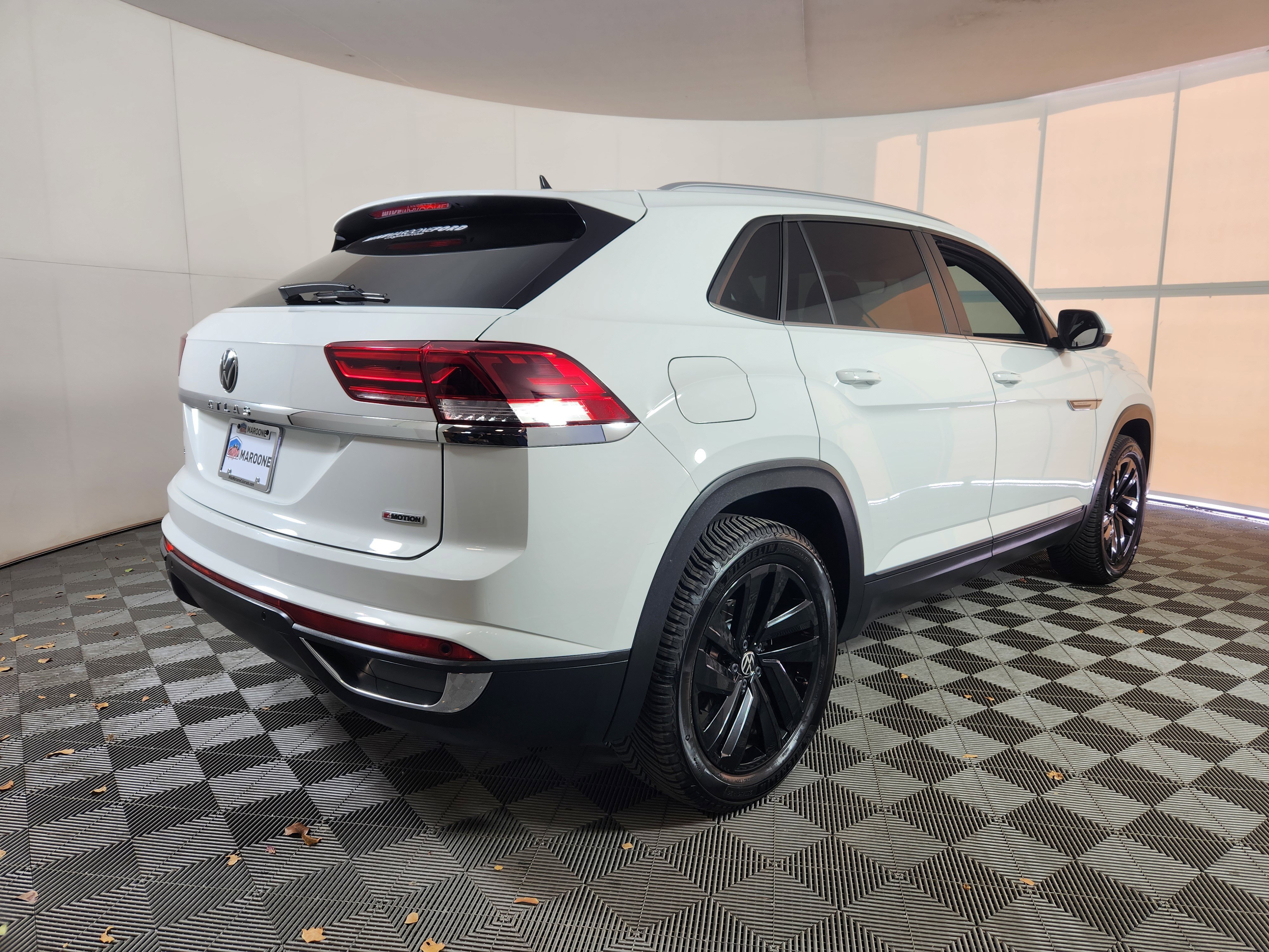 Used 2022 Volkswagen Atlas Cross Sport SE image 7