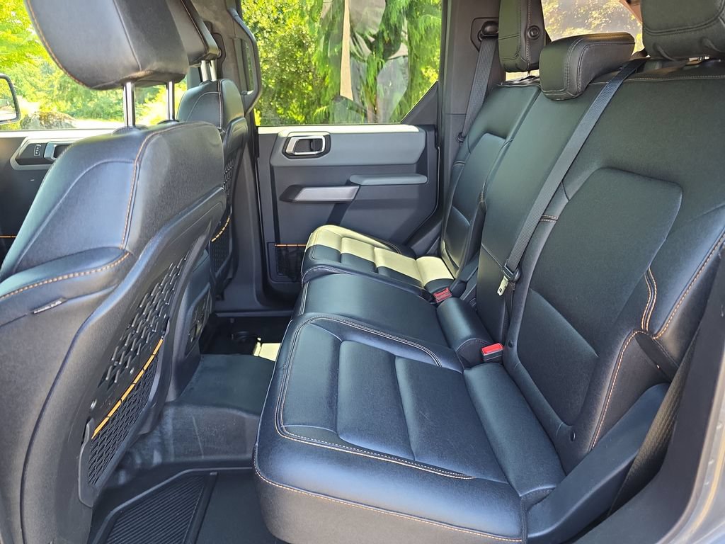 Certified 2023 Ford Bronco Badlands w/ Sasquatch Package AWD/4WD image 9