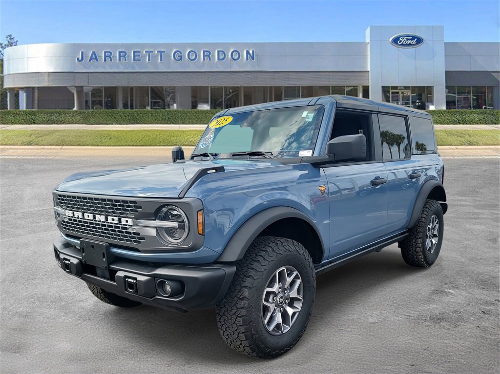 Certified 2025 Ford Bronco Badlands image 2
