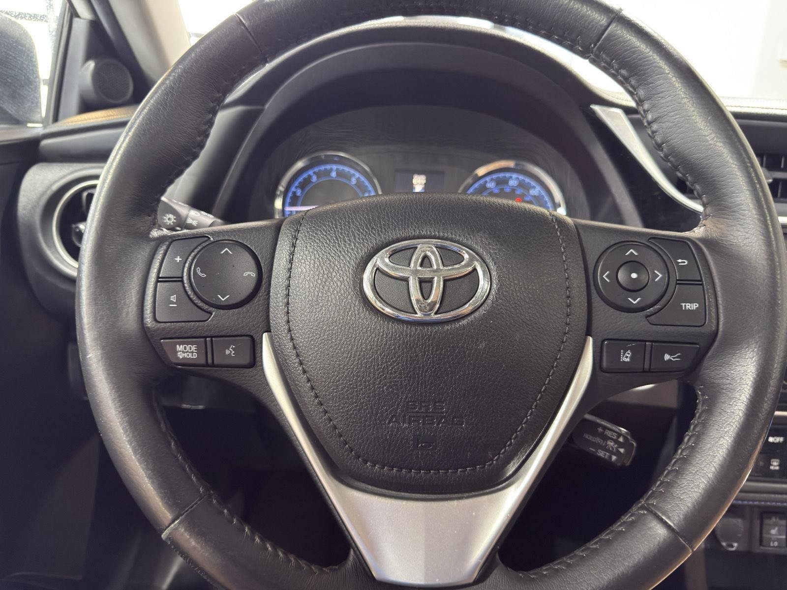 Used 2017 Toyota Corolla XSE w/ Carpet Mat Package (TMS) FWD image 11