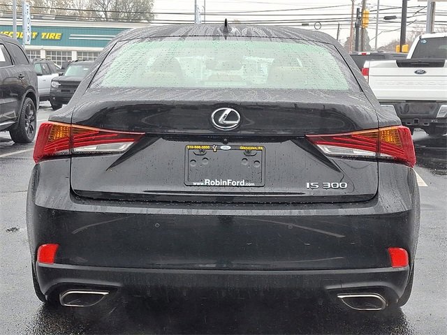 Used 2018 Lexus IS 300 w/ Comfort Package image 3