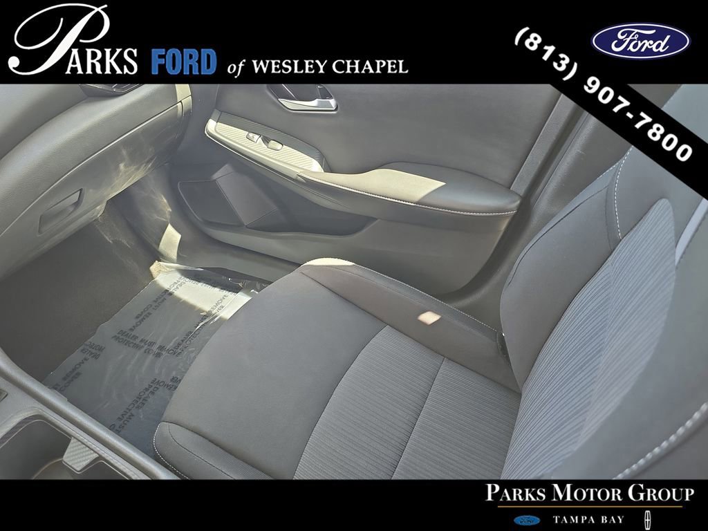 Used 2024 Nissan Sentra SV FWD image 13