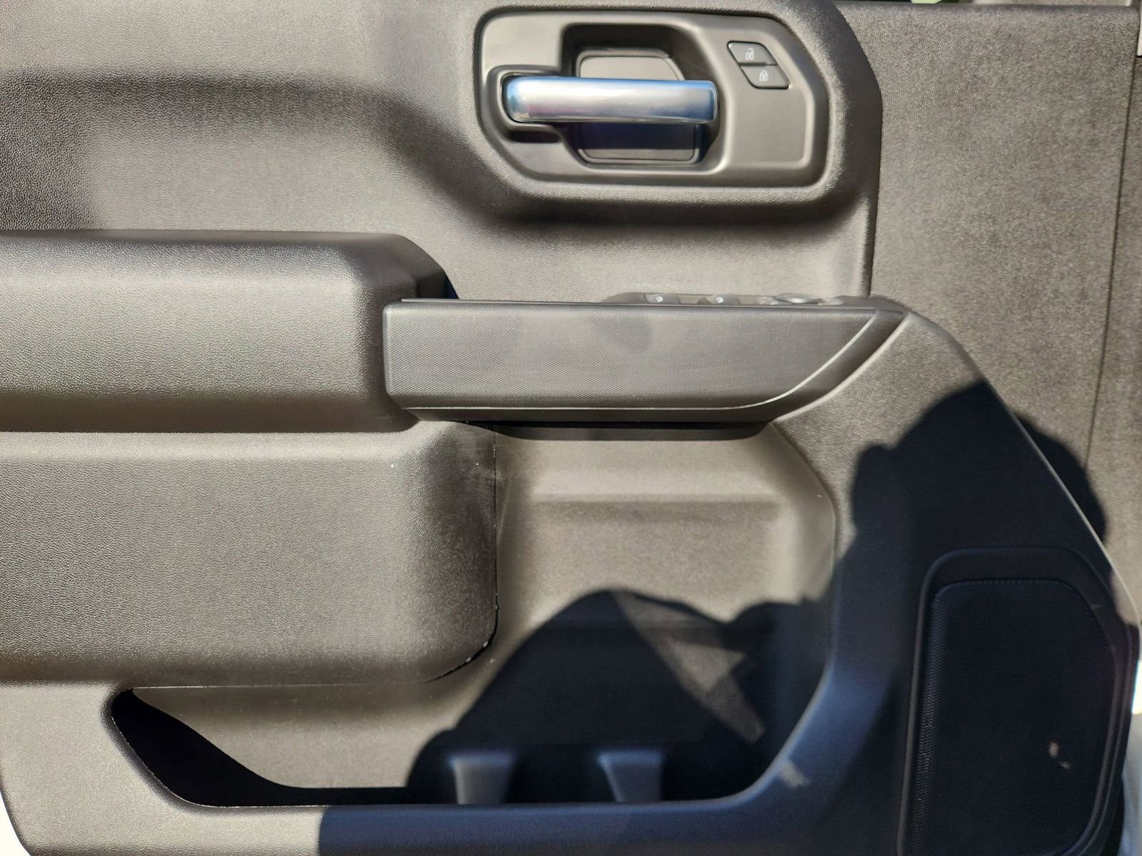 Used 2025 Chevrolet Silverado 2500 Custom w/ Custom Value Package image 21