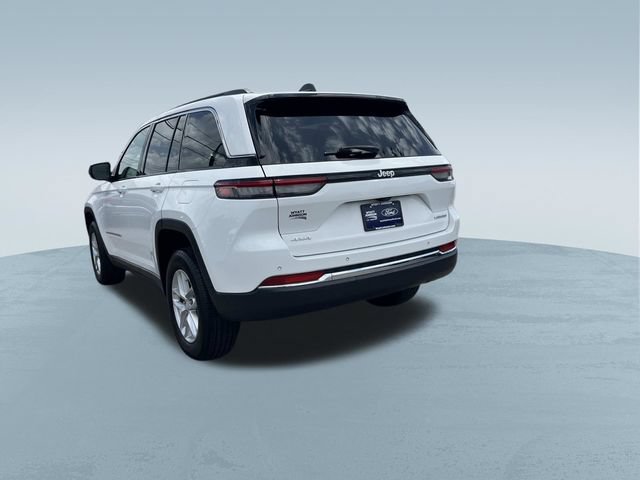 Used 2024 Jeep Grand Cherokee Laredo X AWD/4WD image 6