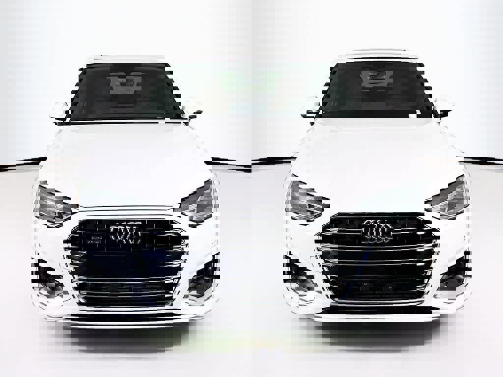 Used 2021 Audi A4 2.0T Premium w/ Convenience Package image 8