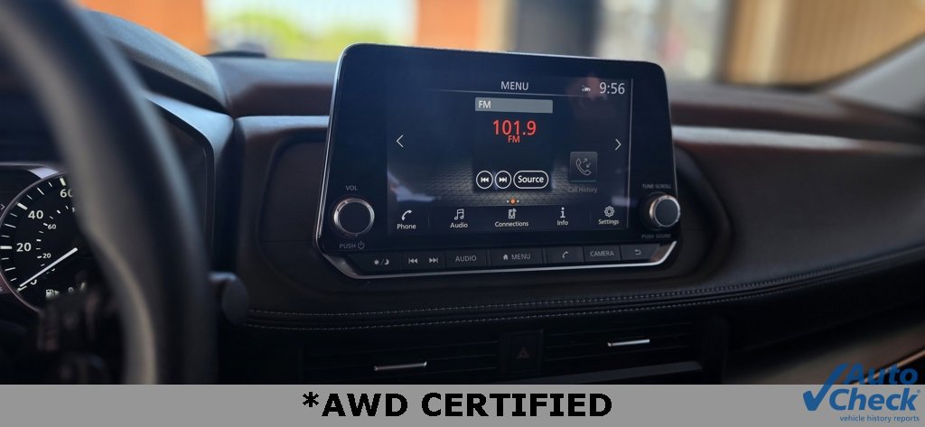 Used 2023 Nissan Rogue SV image 30