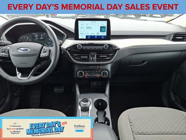 Certified 2022 Ford Escape SE w/ SE Sport Appearance Package AWD/4WD image 15