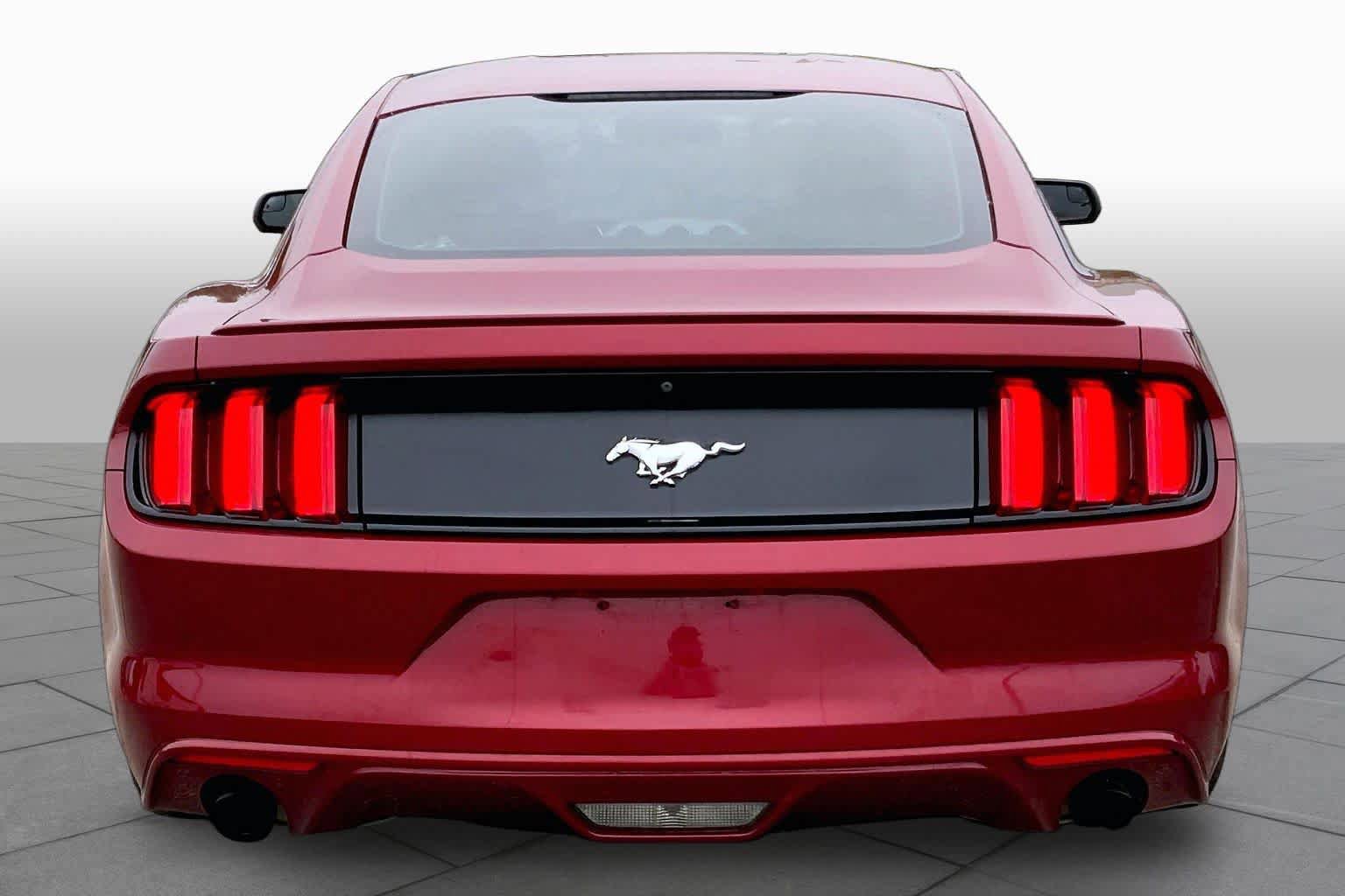 Certified 2017 Ford Mustang Coupe RWD image 5