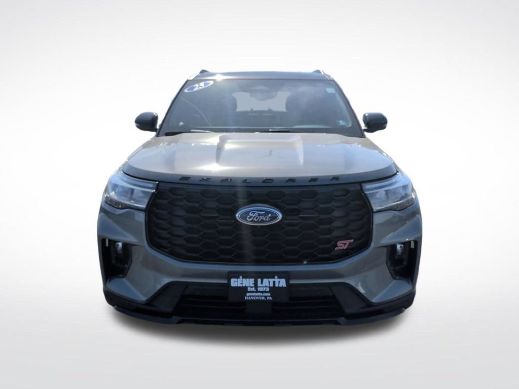 Certified 2025 Ford Explorer ST AWD/4WD image 11