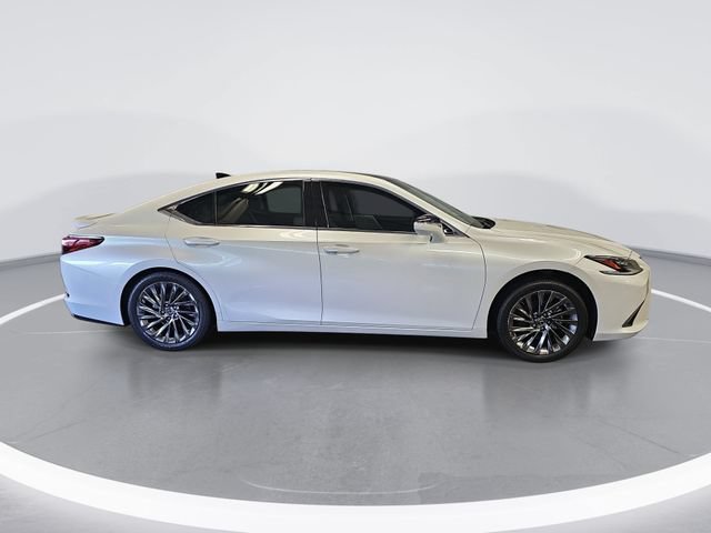 Used 2024 Lexus ES 350 Ultra Luxury w/ Accessory Package (Z2) FWD image 2