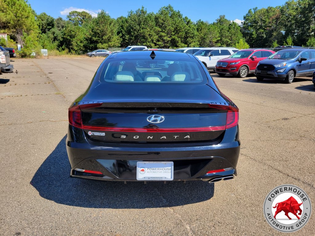 Used 2023 Hyundai Sonata SEL w/ Convenience Package FWD image 5