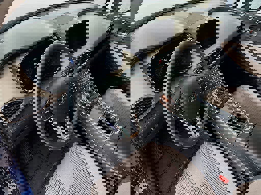 Used 2023 Hyundai Santa Fe SEL FWD image 9