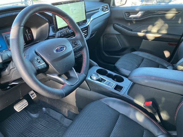 Certified 2024 Ford Escape ST-Line w/ Tech Pack #1 AWD/4WD image 28
