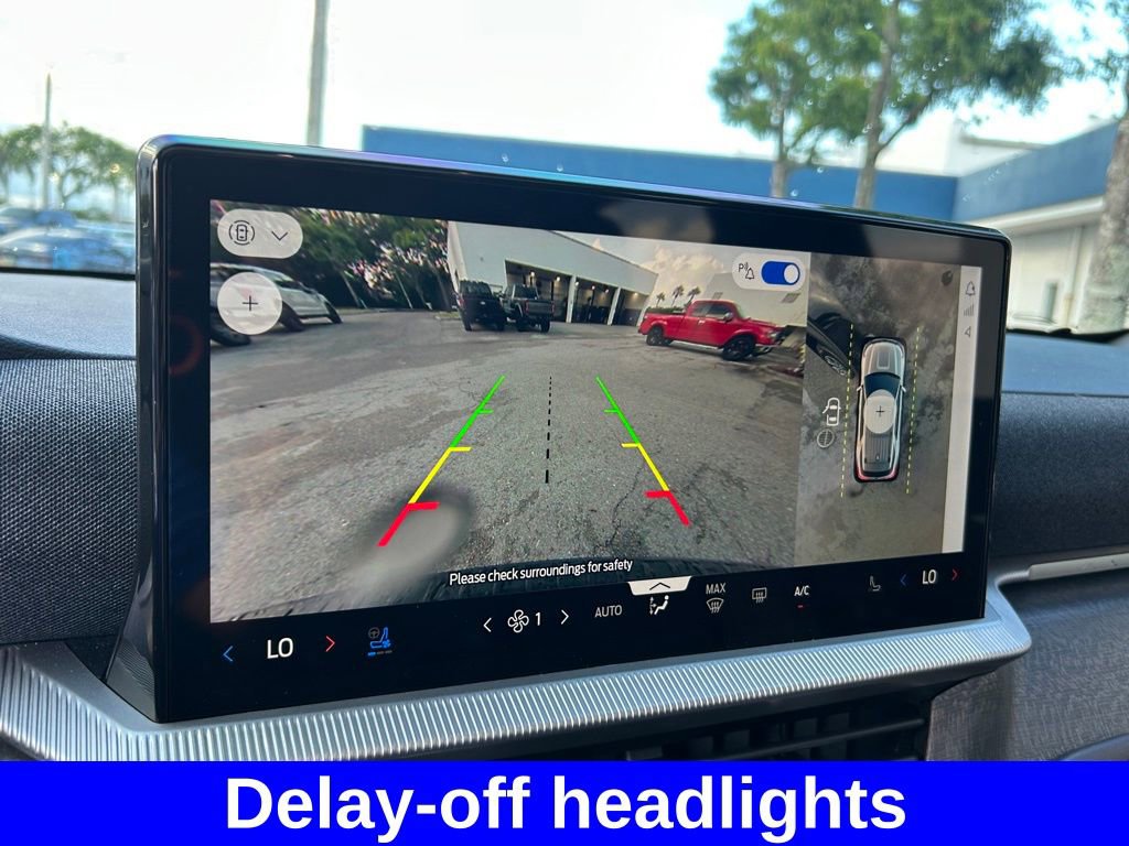 Certified 2025 Ford Explorer Platinum w/ Ultimate Package AWD/4WD image 15