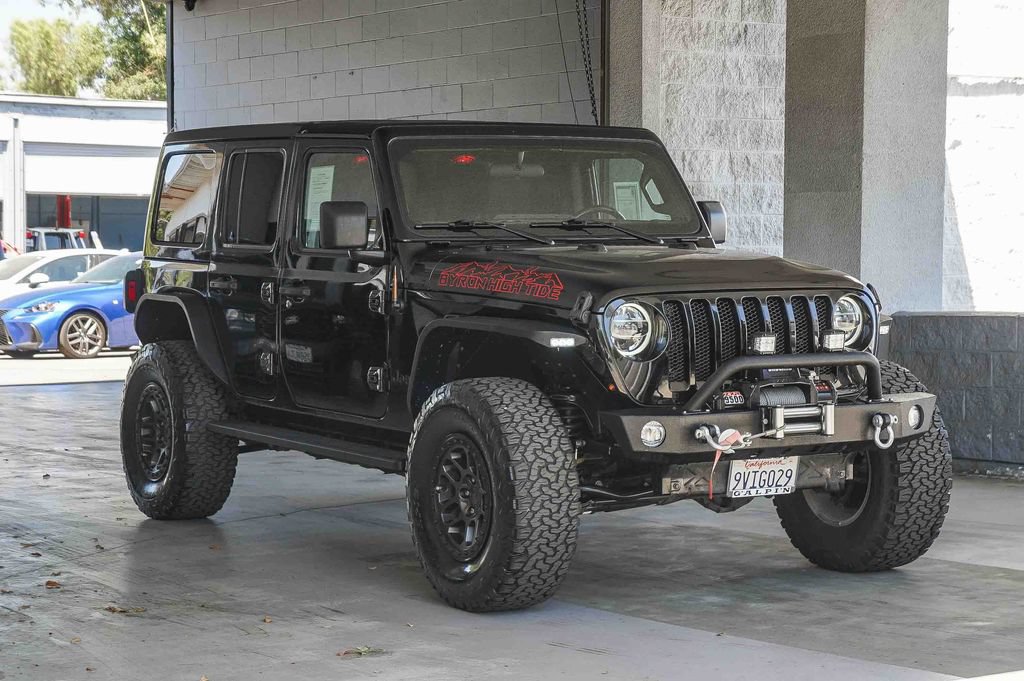 Used 2022 Jeep Wrangler Unlimited Sport AWD/4WD image 3