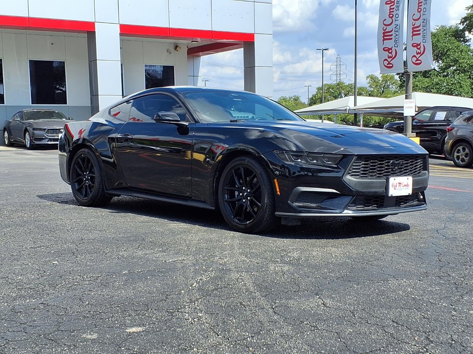 Certified 2025 Ford Mustang Coupe RWD image 4