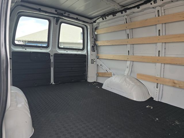 Used 2024 Chevrolet Express 2500 w/ Driver Convenience Package image 15