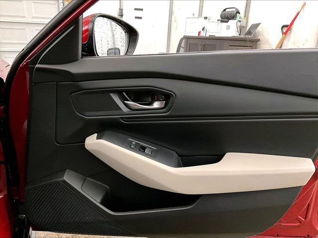 Used 2024 Honda Accord EX image 23