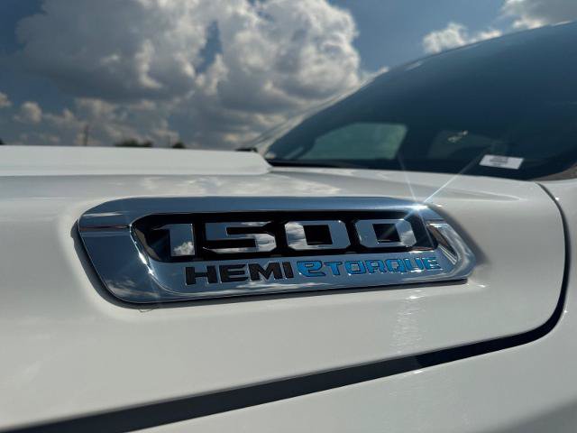 Used 2022 RAM 1500 Limited w/ Body Color Bumper Group AWD/4WD image 33