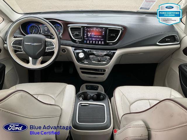 Used 2020 Chrysler Pacifica Limited image 11