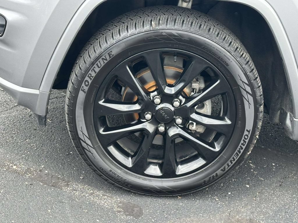 Used 2020 Jeep Grand Cherokee Altitude AWD/4WD image 8