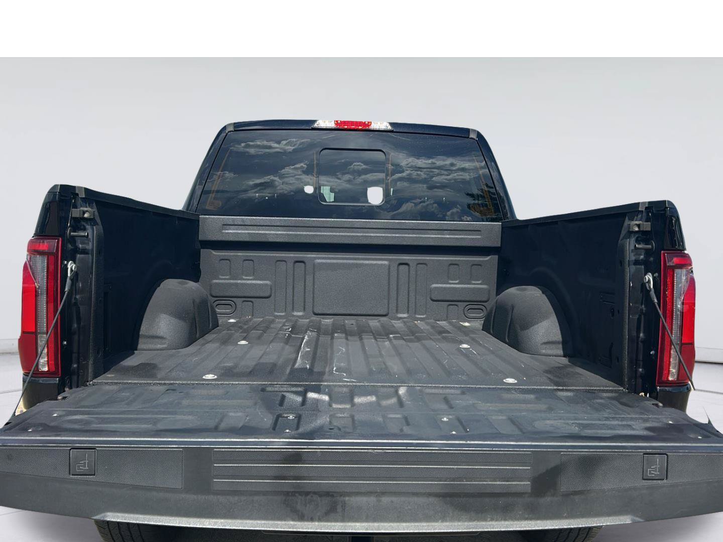 Certified 2024 Ford F150 Lariat w/ FX4 Off-Road Package AWD/4WD image 34