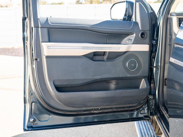 Certified 2024 Ford Expedition Limited image 19