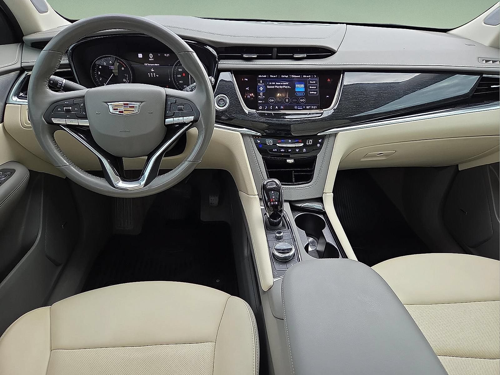 Used 2023 Cadillac XT6 Premium Luxury w/ Technology Package FWD image 12