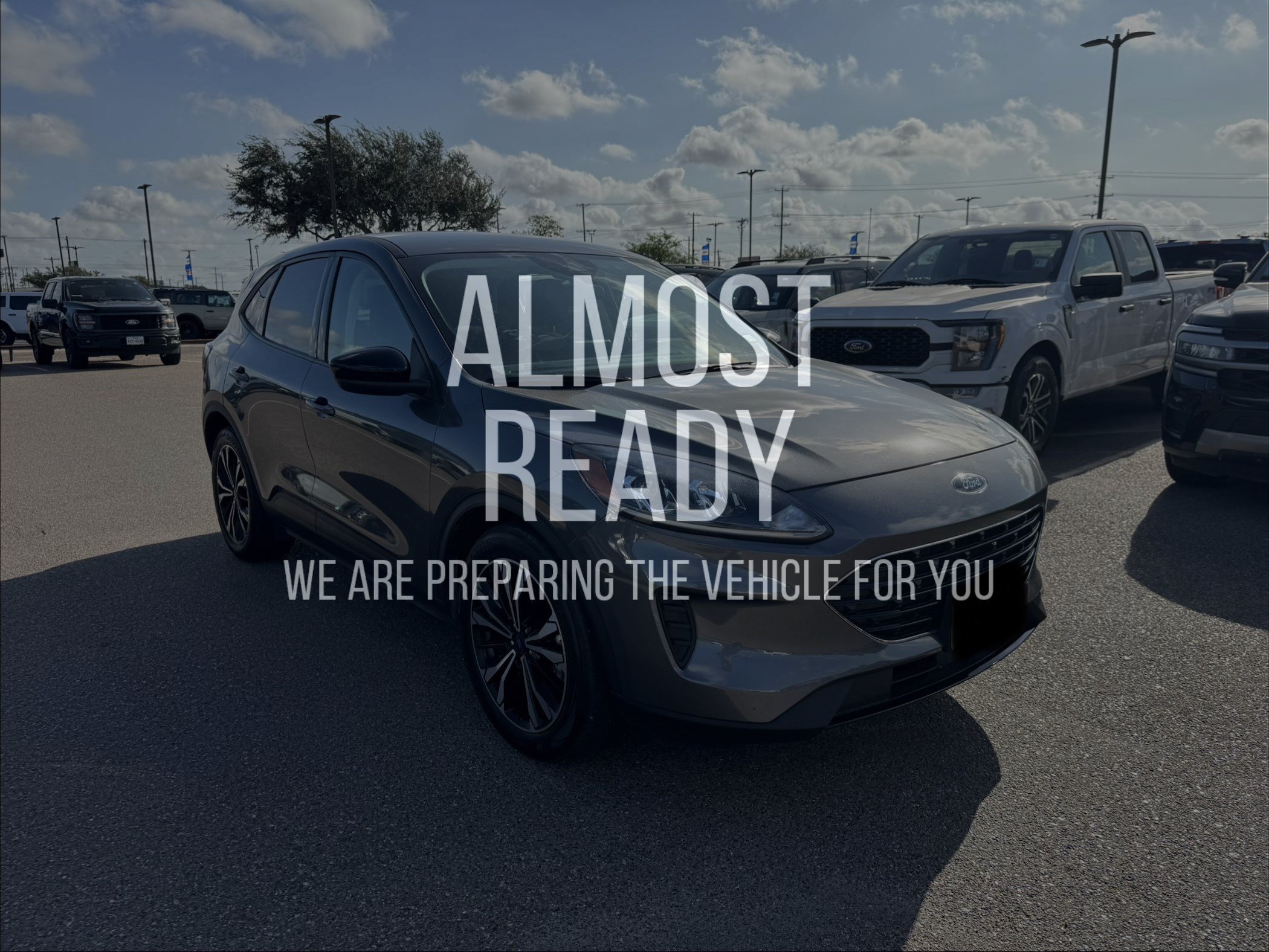 Certified 2021 Ford Escape SE w/ SE Sport Appearance Package FWD image 5