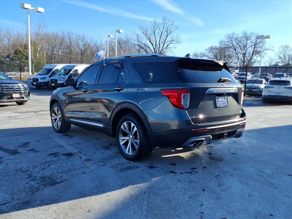 Certified 2020 Ford Explorer Platinum image 3