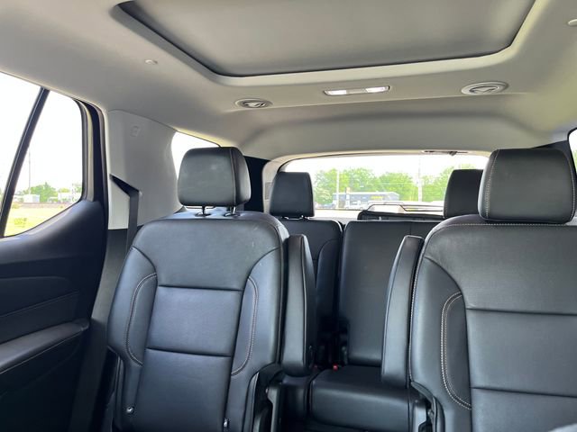 Used 2019 Chevrolet Traverse Premier w/ Driver Confidence II Package FWD image 17