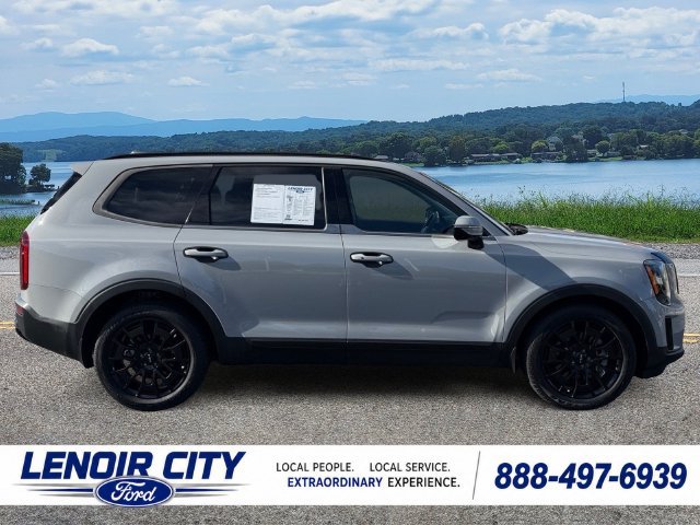Used 2022 Kia Telluride SX w/ SX Prestige Package AWD/4WD image 2