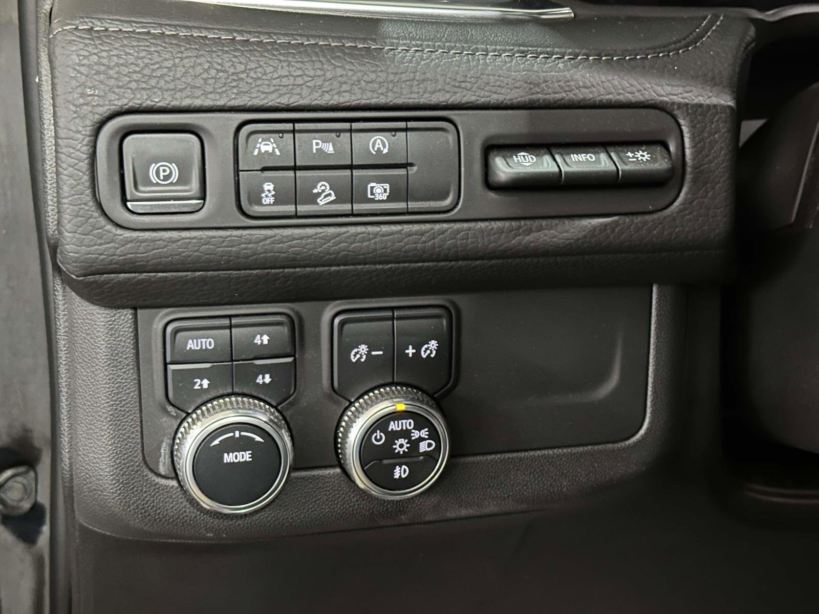 Used 2023 GMC Yukon Denali image 21