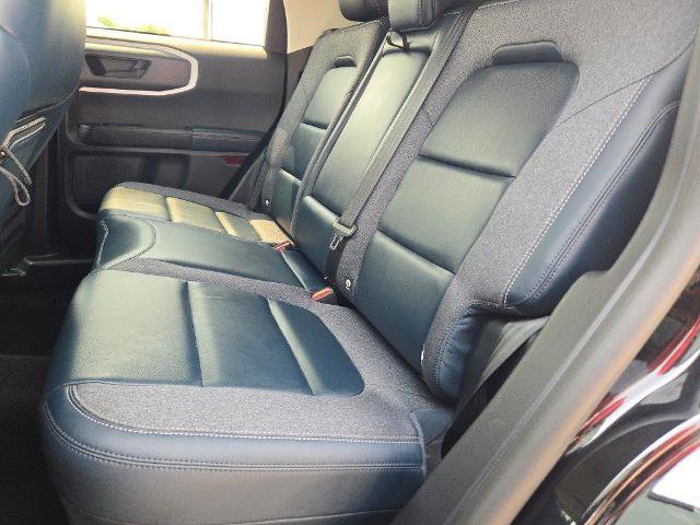 Certified 2023 Ford Bronco Sport Outer Banks w/ Tech Package AWD/4WD image 18