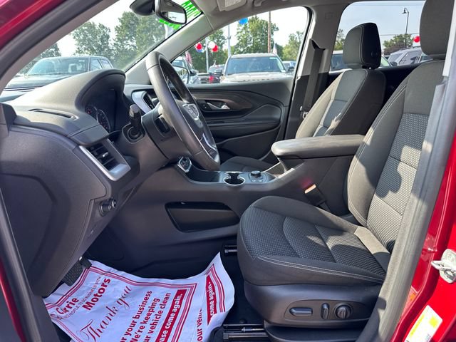 Used 2022 GMC Terrain SLE w/ Driver Convenience Package FWD image 11