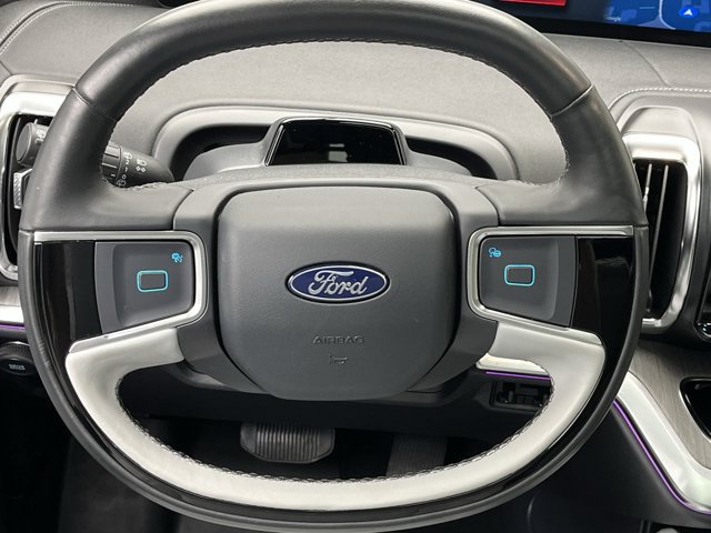Certified 2025 Ford Expedition Platinum w/ Platinum Ultimate Package AWD/4WD image 19